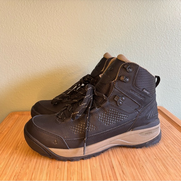 Vasque Talus NatureTex Waterproof Insulated Hiking Boots - Picture 2 of 6